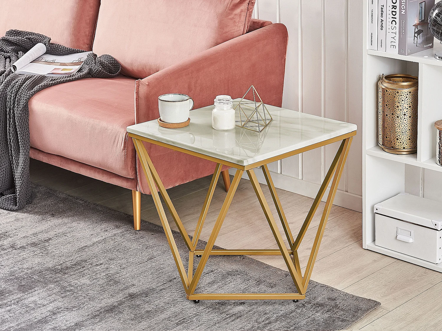Beliani Malibu, table d’appoint en panneau, photo du marchand