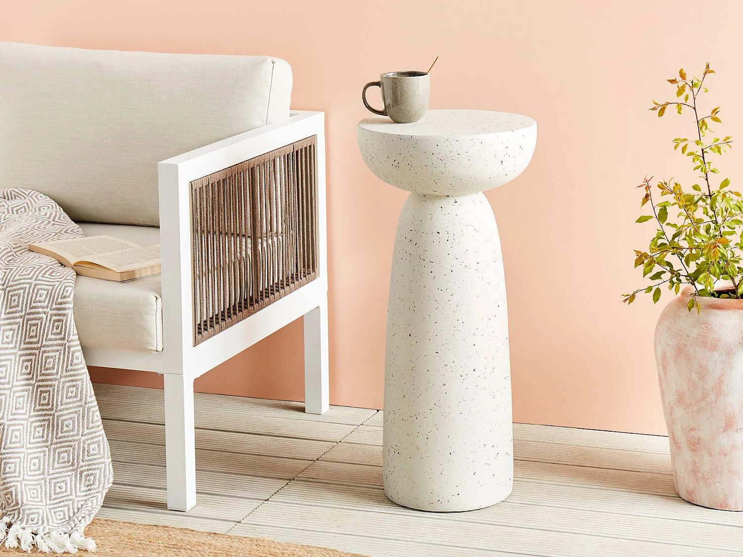 Beliani Cadini, table d’appoint en céramique, photo du marchand