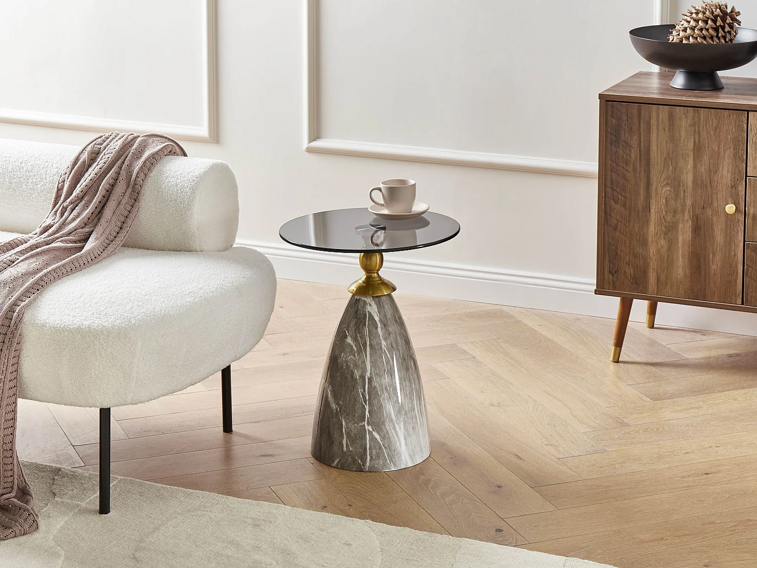 Beliani Cady, table d’appoint en métal, photo du marchand